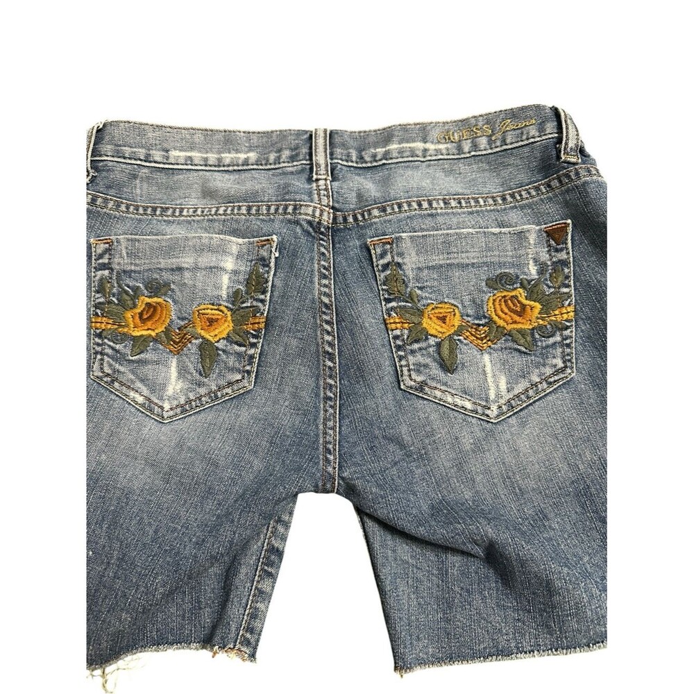 GUESS Y2K Embroidered Denim Shorts Womens 27 Low Rise Floral Distressed - Picture 9 of 10